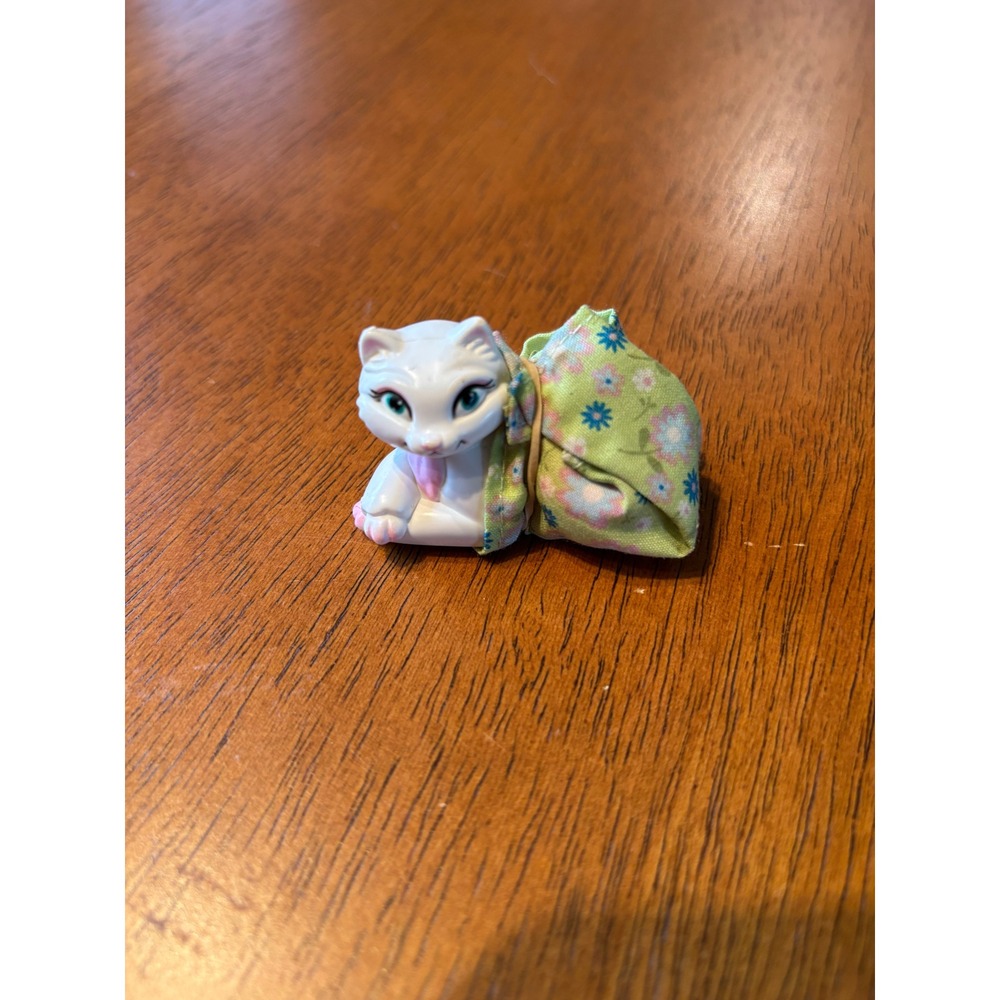 Barbie The Pauper Serafina Kitty Cat Pet Figure Small Play Toy